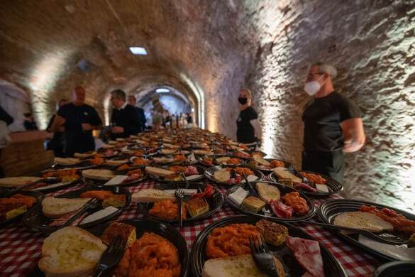 Azamara Cruises AzAmazing Evenings CREDIT TIM FAIRCLOTH 2.jpg